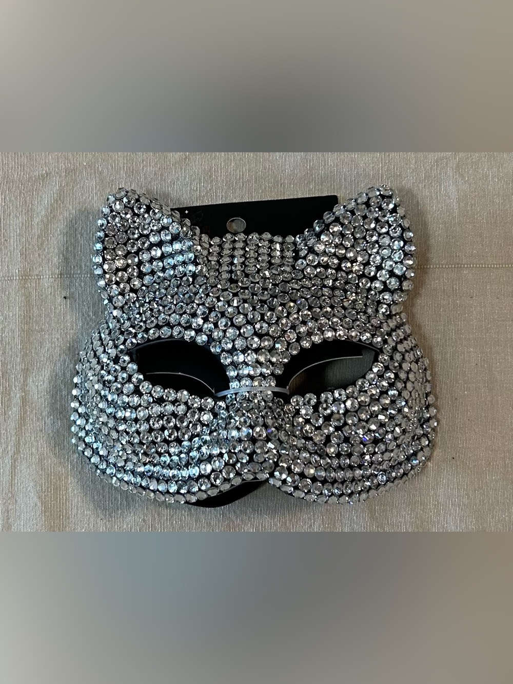 Crystal Cat Mask - Silver Rhinestone Women's Accessory